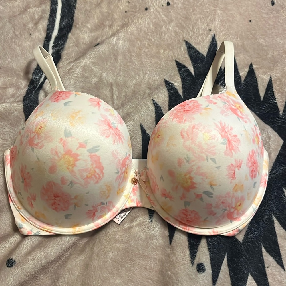 Like New Victorias Secret 34 DDD